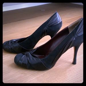 Max studio Black suede & leather heels